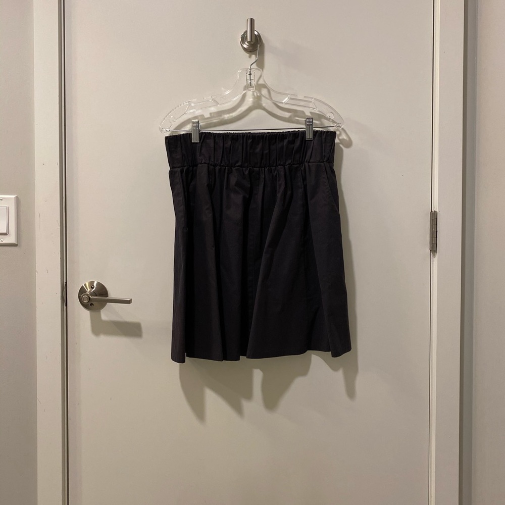 BDG black skirt with pockets